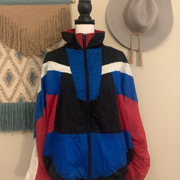 Premier International Jackets & Blazers - HP 🎉 Vintage windbreaker size XL
